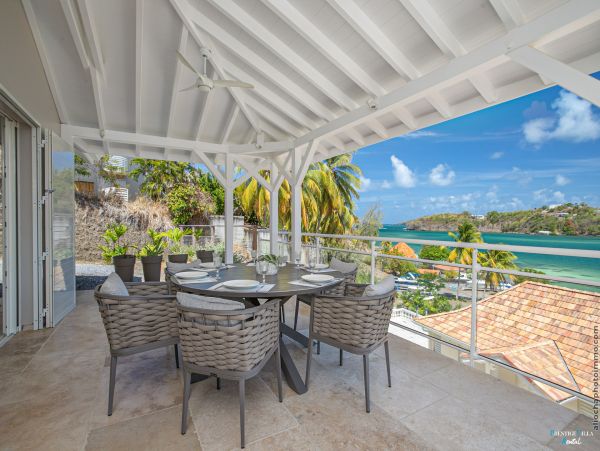 Martinique Home 980539