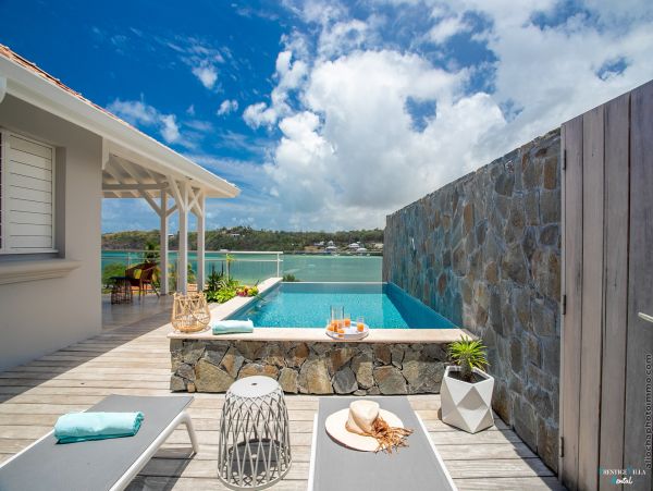 Martinique Home 980539