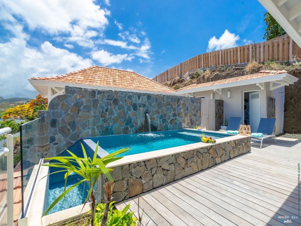 Martinique Home 980539