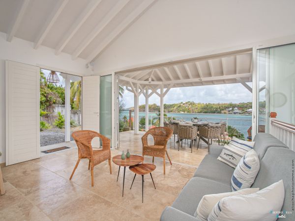 Martinique Home 980539