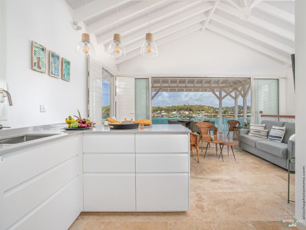 Martinique Home 980539