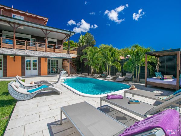 Martinique Home 980540