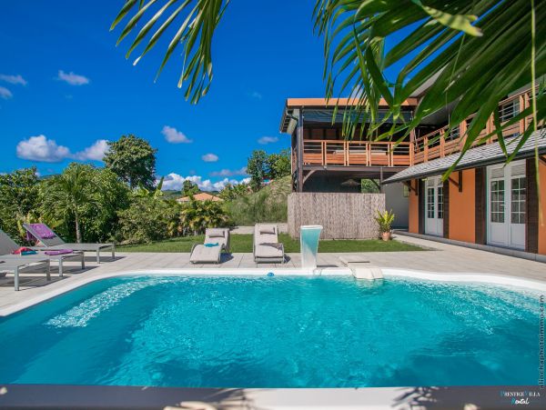 Martinique Home 980540