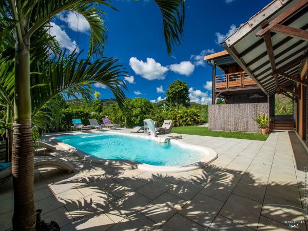 Martinique Home 980540
