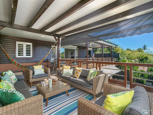 Martinique Home 980540