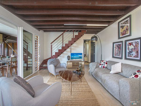 Martinique Home 980540