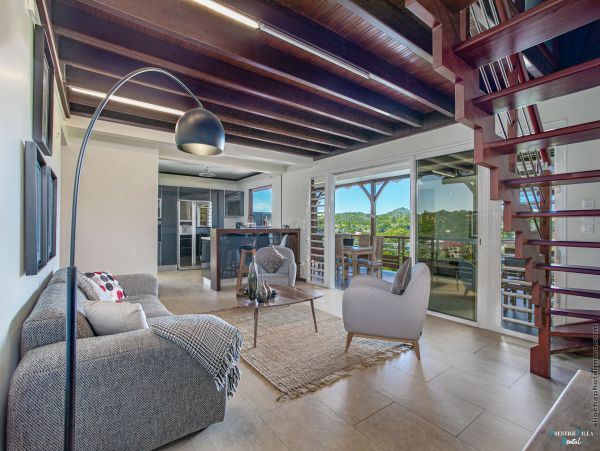 Martinique Home 980540
