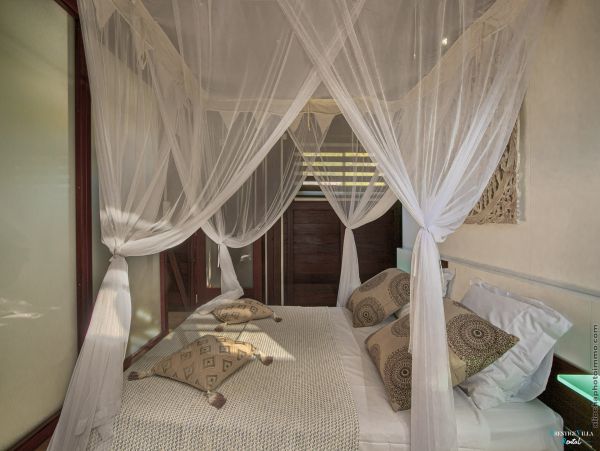 Martinique Home 980540