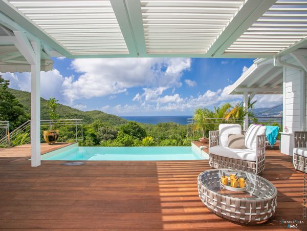 Martinique Home 980541