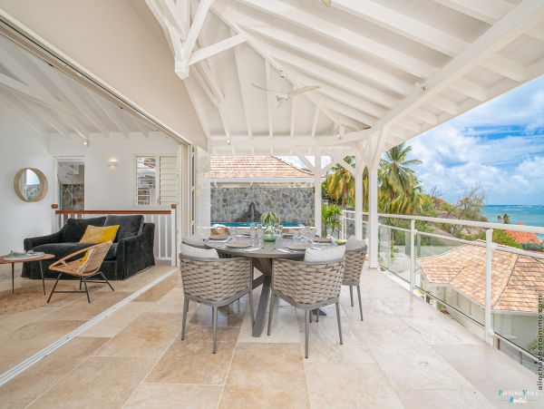 Martinique Home 980542