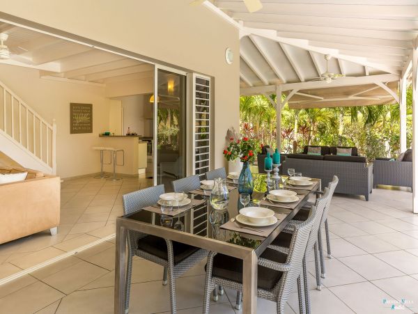 Martinique Home 980546