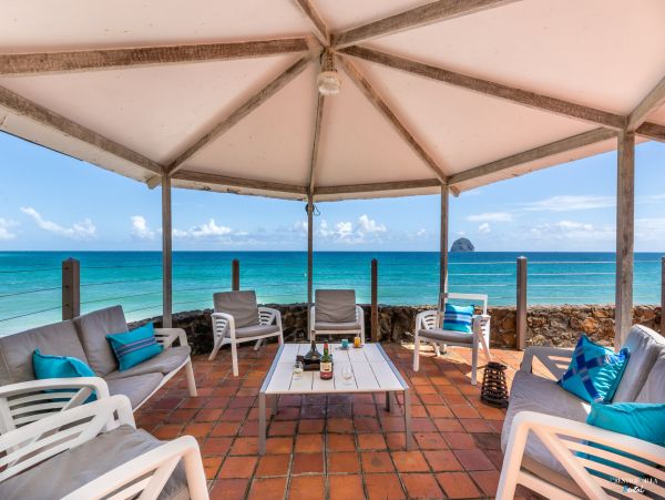 Martinique Home 980547