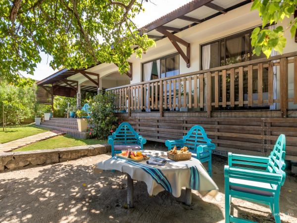 Martinique Home 980547