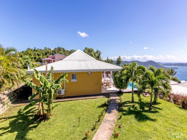 Martinique Home 980549
