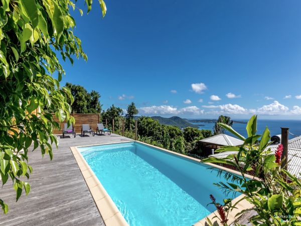 Martinique Home 980549