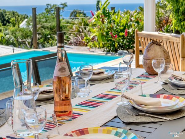 Martinique Home 980549