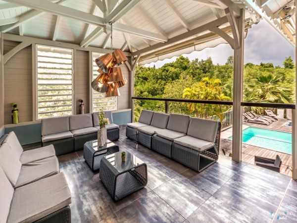 Martinique Home 980551
