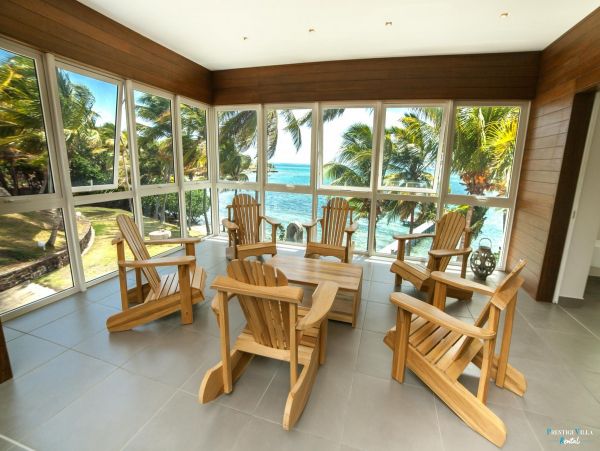 Martinique Home 980552