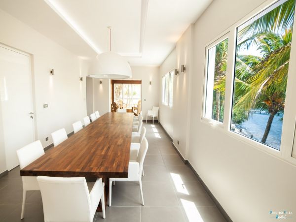 Martinique Home 980552
