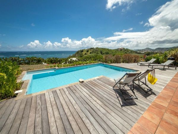 Beautiful Vacation Villa with Extraordinary Sea Views