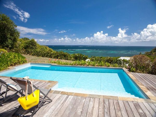 Beautiful Vacation Villa with Extraordinary Sea Views