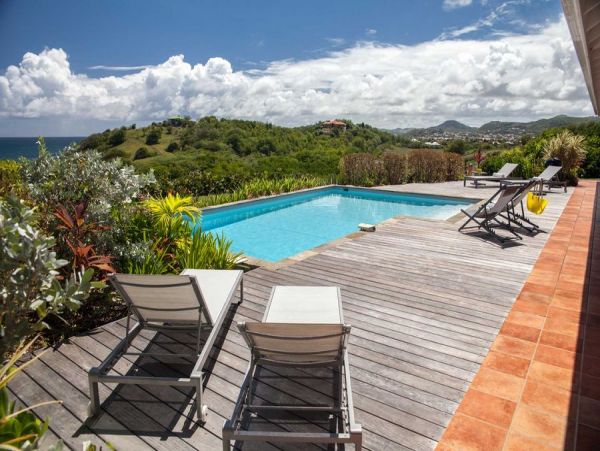 Beautiful Vacation Villa with Extraordinary Sea Views