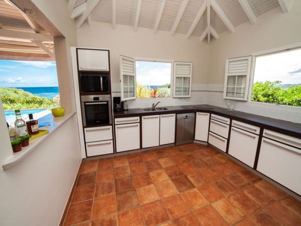 Beautiful Vacation Villa with Extraordinary Sea Views
