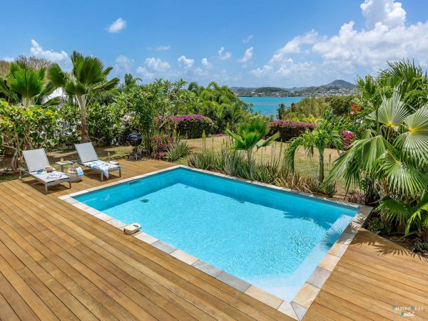 Martinique Home 980554