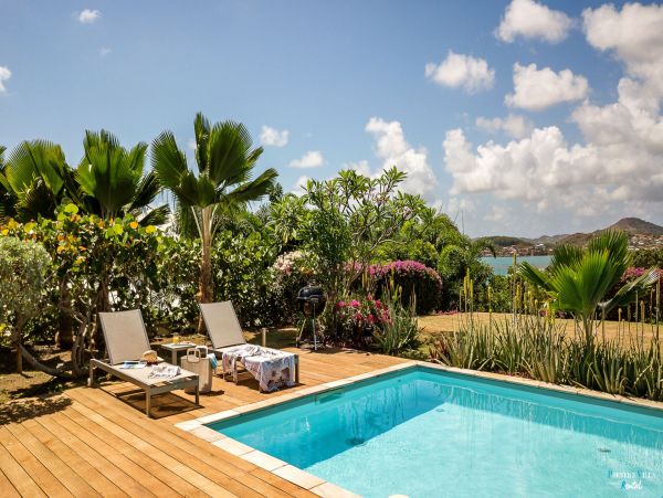 Martinique Home 980554