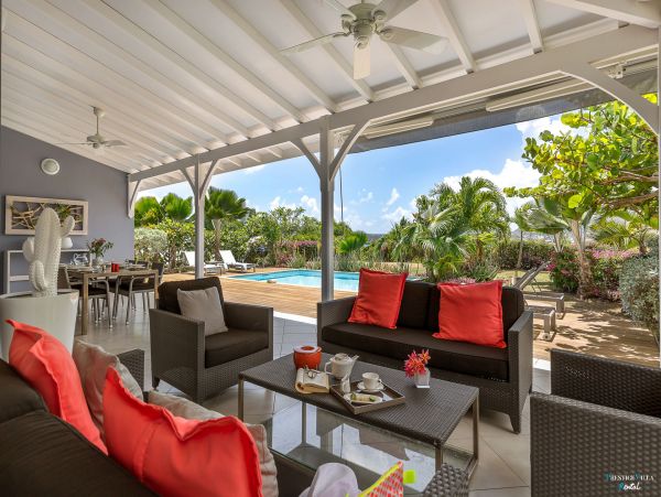 Martinique Home 980554