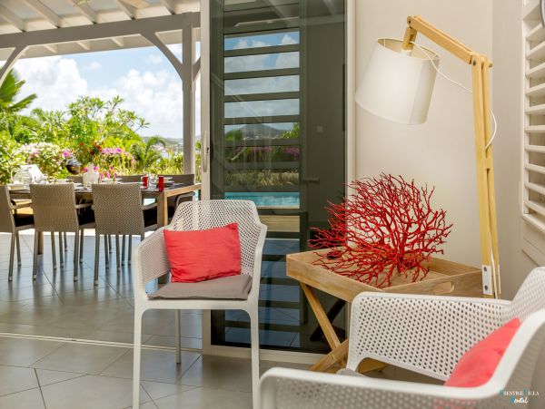 Martinique Home 980554