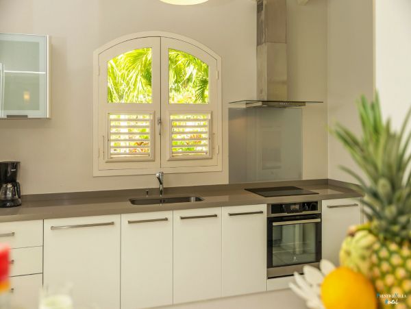 Martinique Home 980554