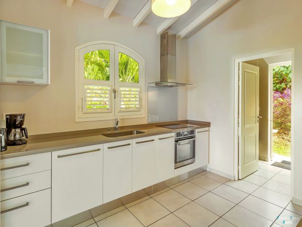 Martinique Home 980554
