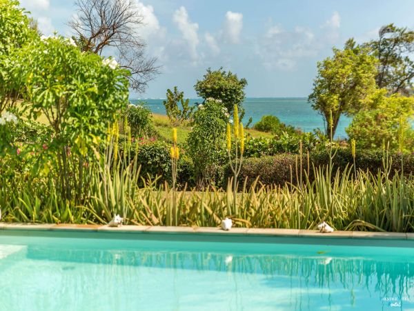 Martinique Home 980555