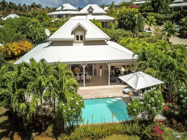Martinique Home 980555