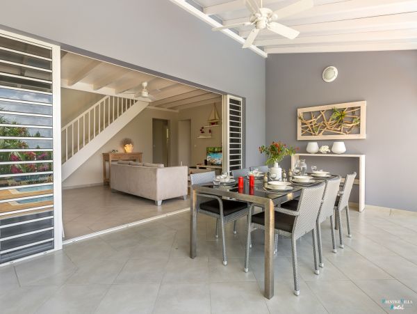 Martinique Home 980556