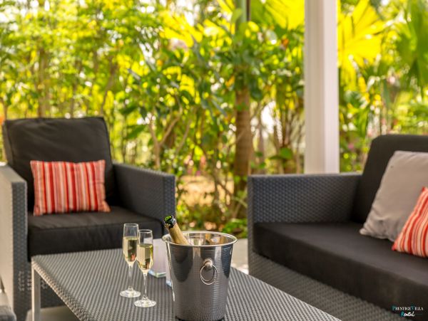 Martinique Home 980559