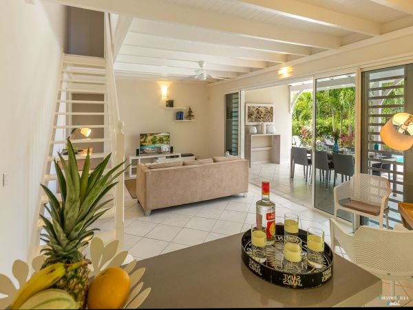 Martinique Home 980559