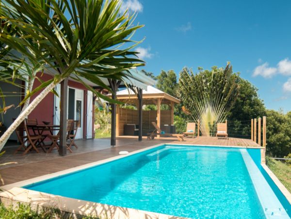 Martinique Home 980560