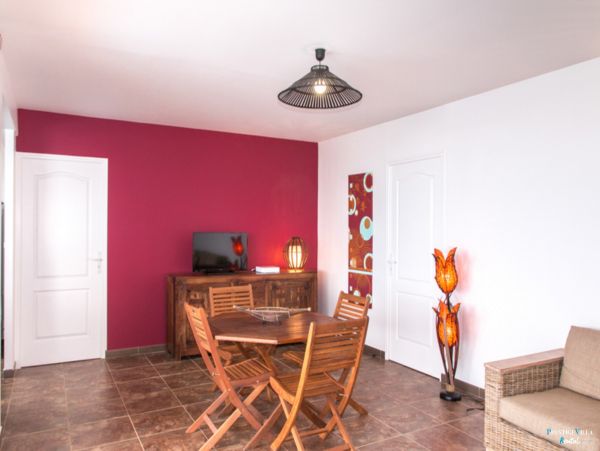 Martinique Home 980560