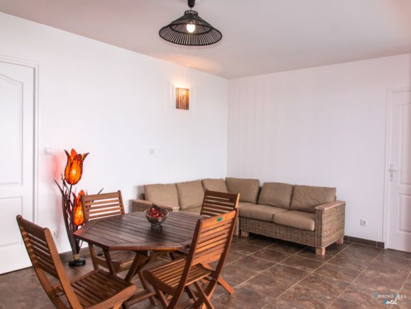 Martinique Home 980560