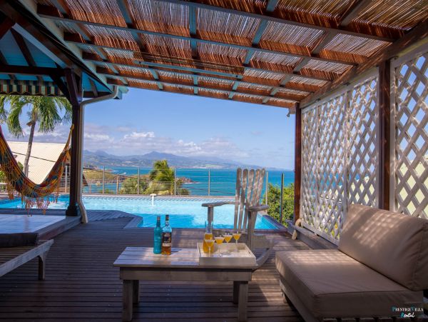 Martinique Home 980562