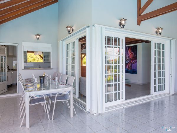 Martinique Home 980562