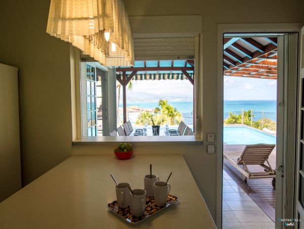 Martinique Home 980562