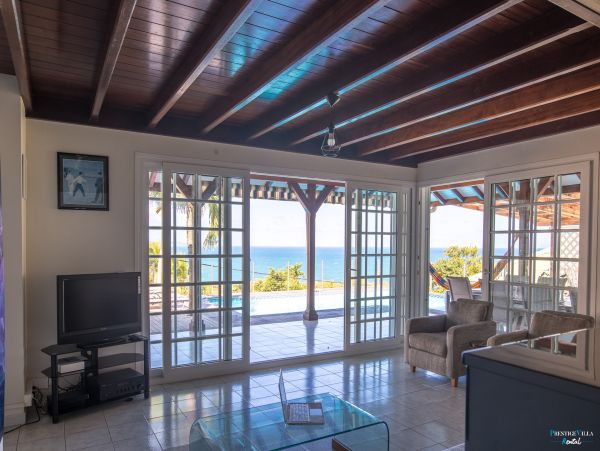 Martinique Home 980562