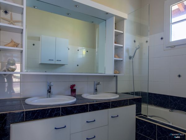 Martinique Home 980562