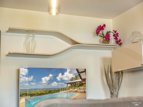 Martinique Home 980563