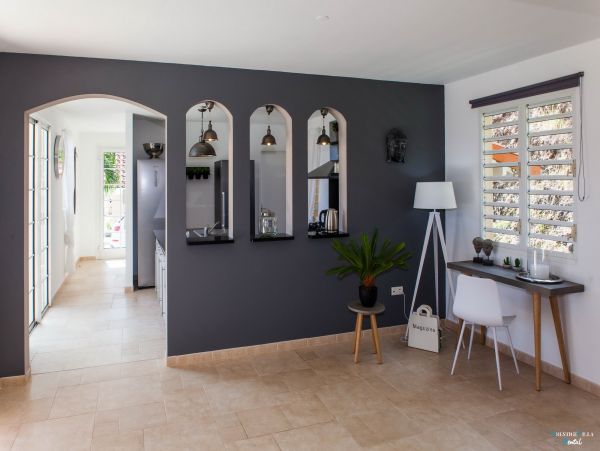 Martinique Home 980564