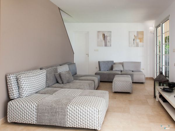 Martinique Home 980564