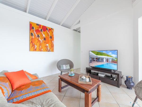 Martinique Home 980566